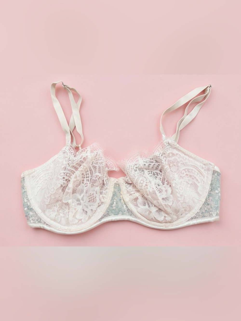 NWOT Victoria's Secret Lace and Sequins Underwire Bra in White and Silver